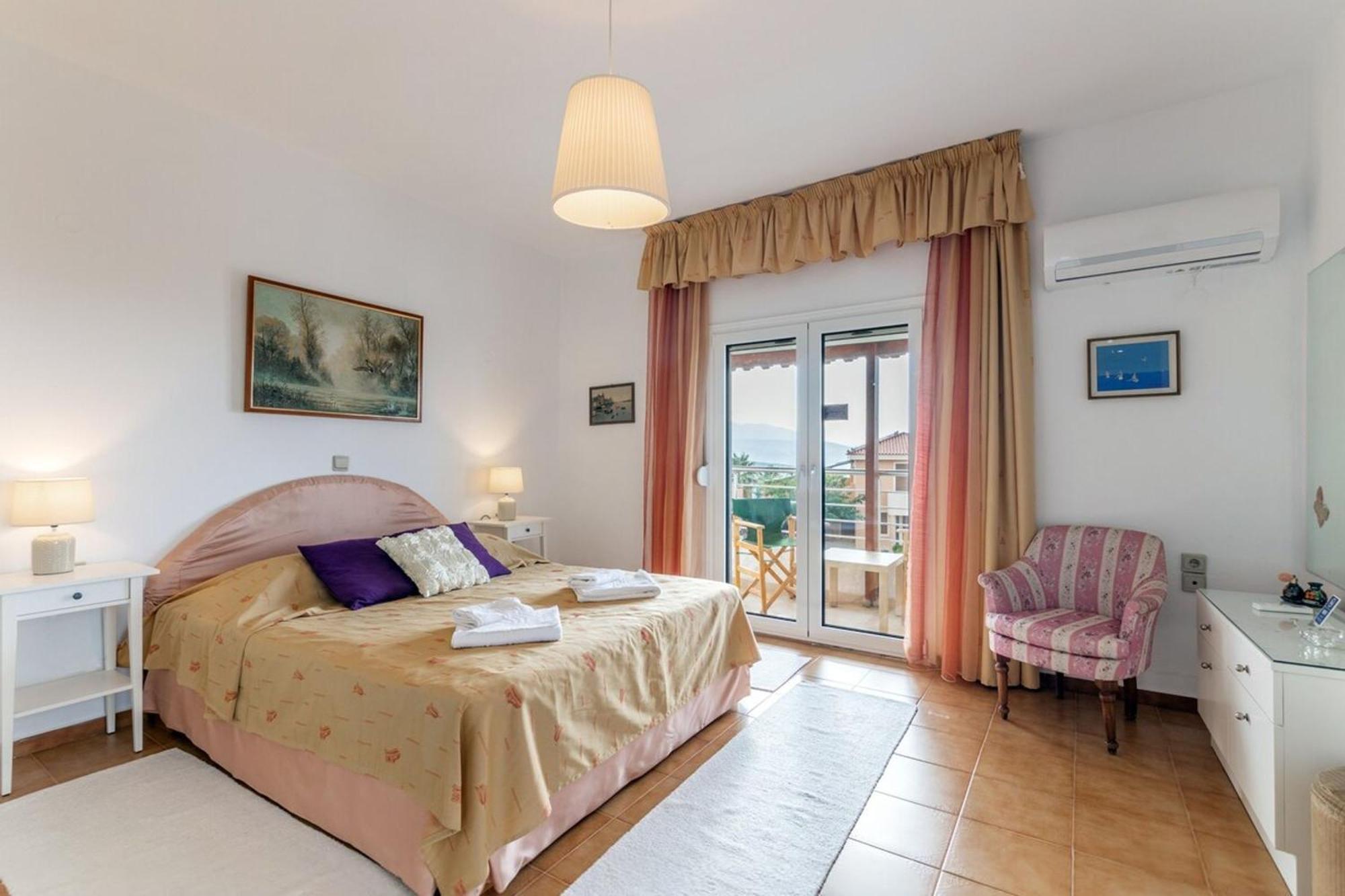 Amazing Villa Chrysanthi With Private Pool In Heraklion Epano Vathia Esterno foto