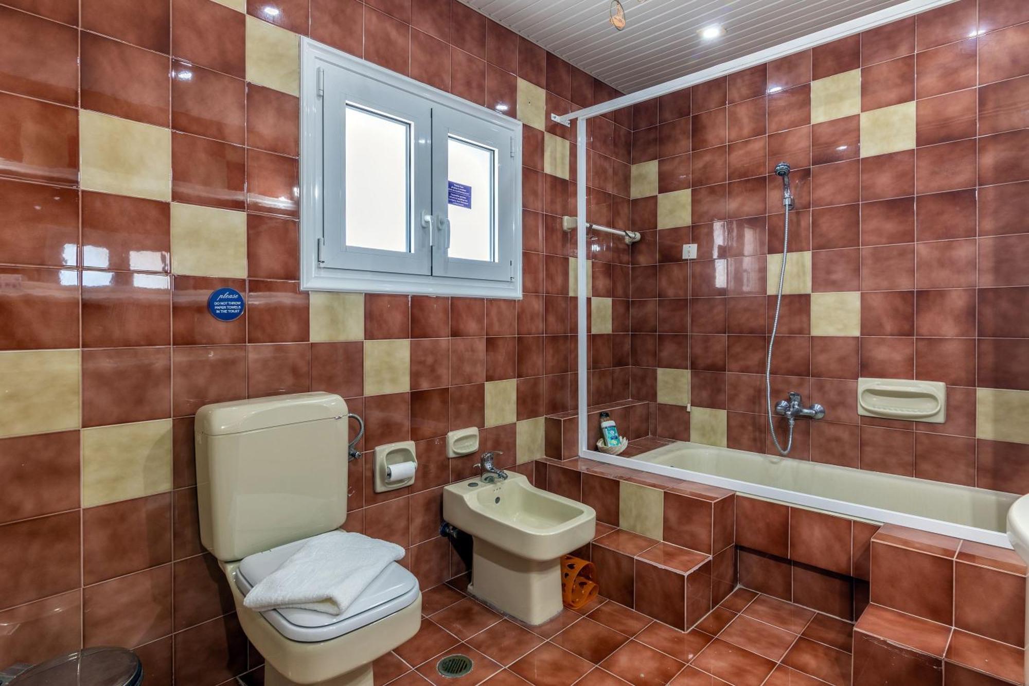Amazing Villa Chrysanthi With Private Pool In Heraklion Epano Vathia Esterno foto